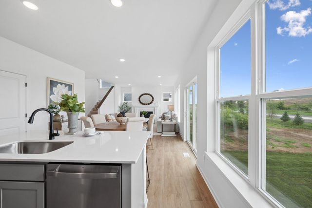 1473 Philipp Way, Shakopee, MN 55379