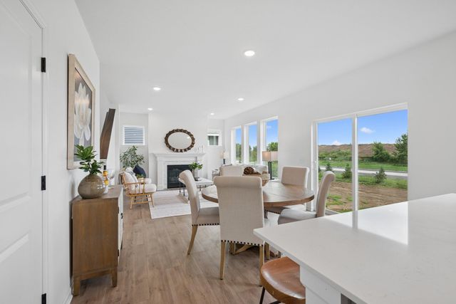 1473 Philipp Way, Shakopee, MN 55379
