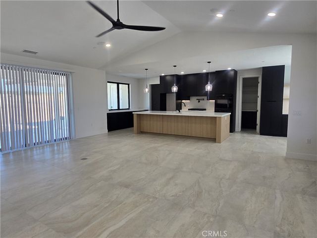 6224 Outpost, Oak Hills, CA 92344