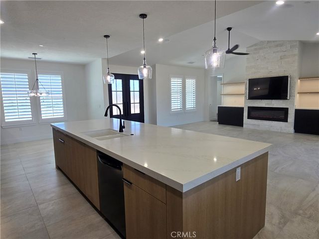6224 Outpost, Oak Hills, CA 92344