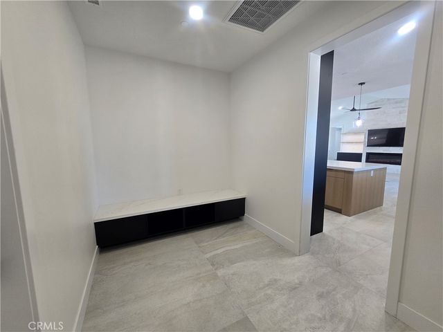 6224 Outpost, Oak Hills, CA 92344