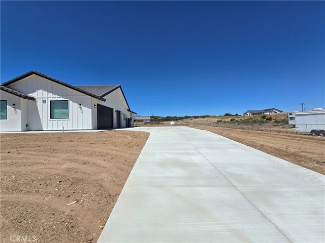 6224 Outpost, Oak Hills, CA 92344