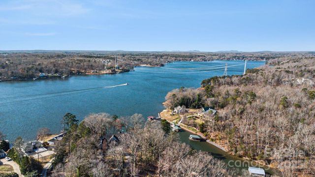9026 Island Point Road, Charlotte, NC 28278