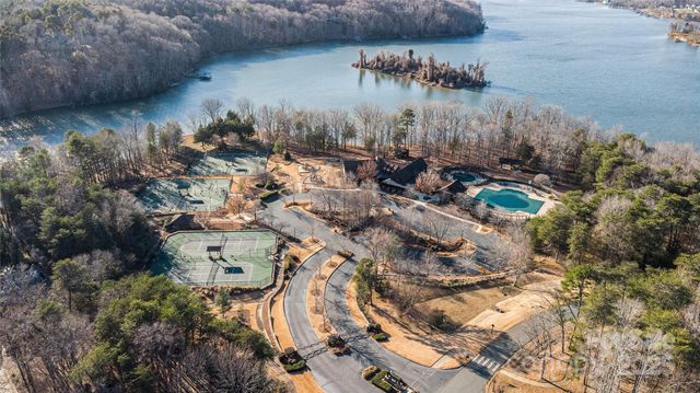 9026 Island Point Road, Charlotte, NC 28278