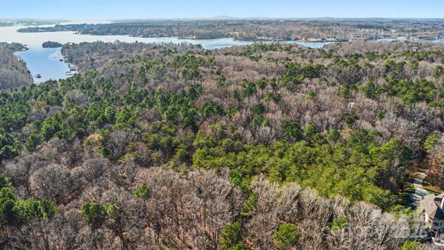 9026 Island Point Road, Charlotte, NC 28278