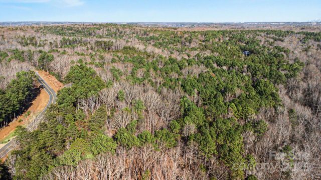 9026 Island Point Road, Charlotte, NC 28278