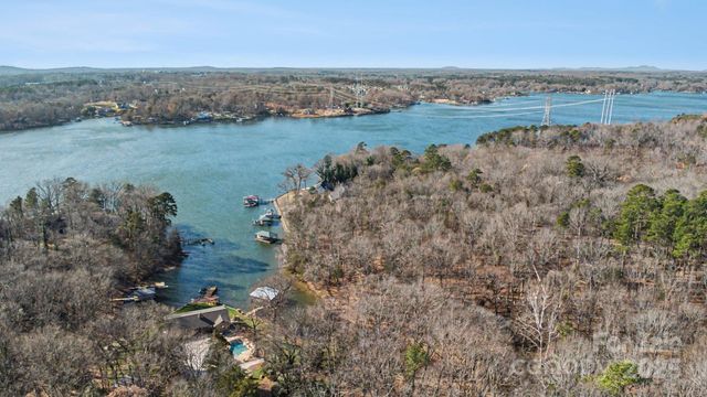 9026 Island Point Road, Charlotte, NC 28278