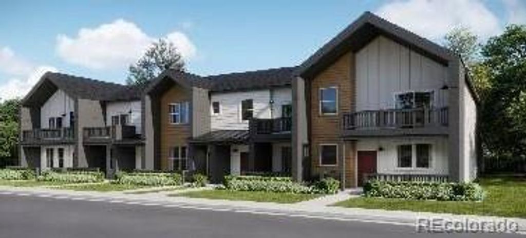 8871 Whiteclover Street, Littleton, CO 80125