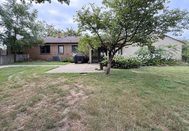 2905 31st Avenue, Rock Island, IL 61201