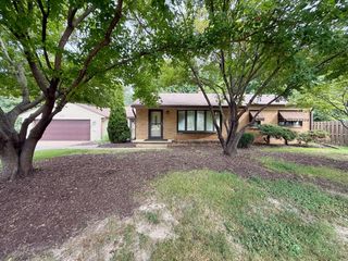 2905 31st Avenue, Rock Island, IL 61201