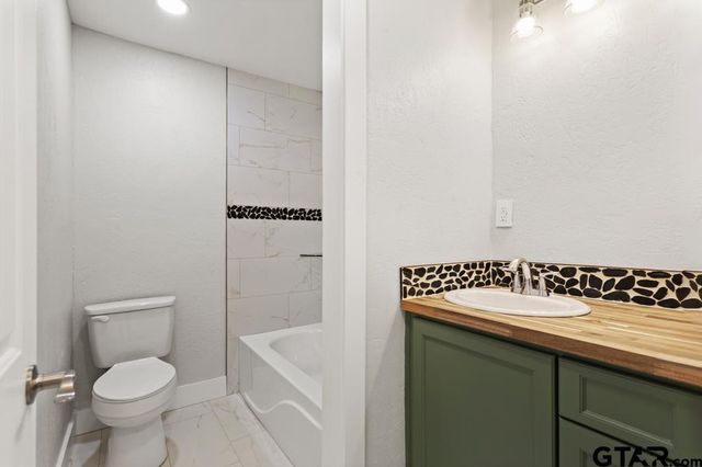 2819 New Copeland Rd, Tyler, TX 75701