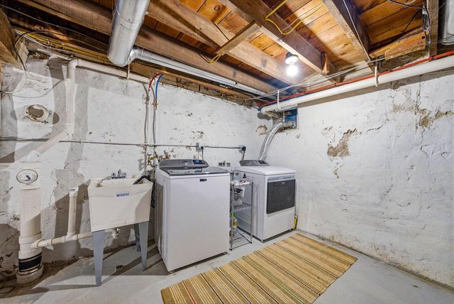 526 N Montgomery STREET, Port Washington, WI 53074