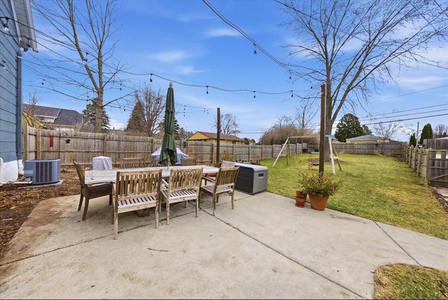 526 N Montgomery STREET, Port Washington, WI 53074