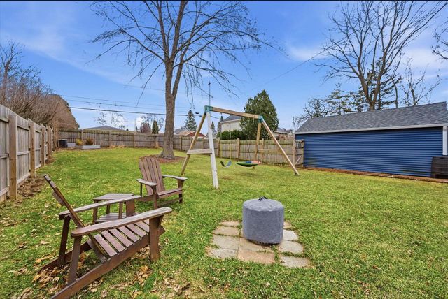 526 N Montgomery STREET, Port Washington, WI 53074