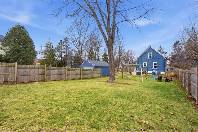 526 N Montgomery STREET, Port Washington, WI 53074