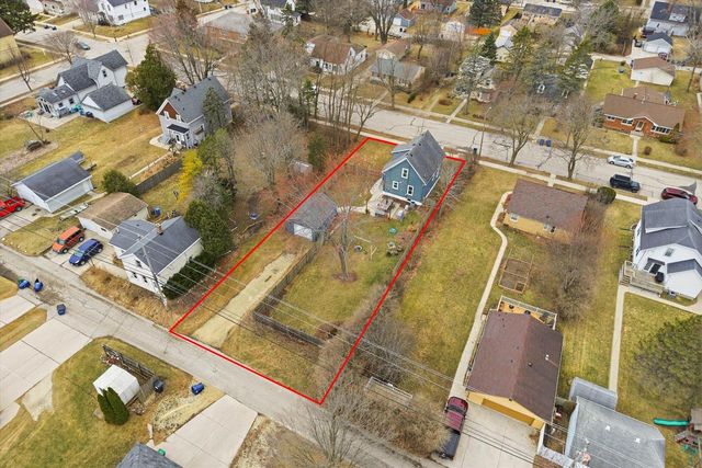 526 N Montgomery STREET, Port Washington, WI 53074