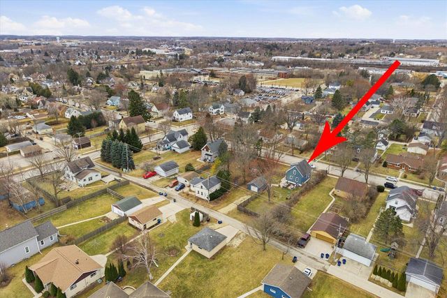 526 N Montgomery STREET, Port Washington, WI 53074