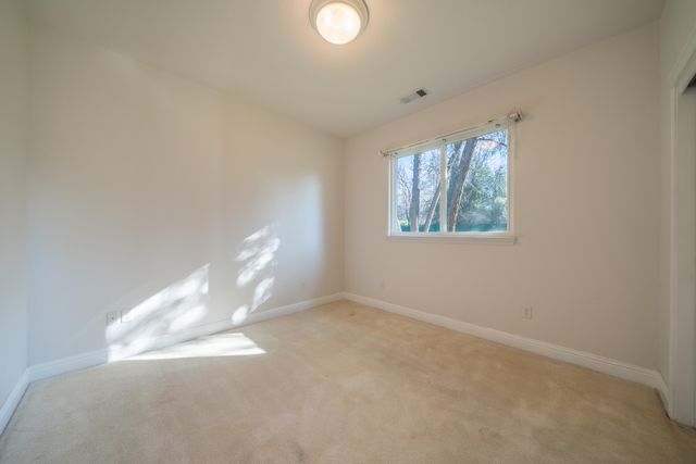 6677 Horsemans Way, Anderson, CA 96007