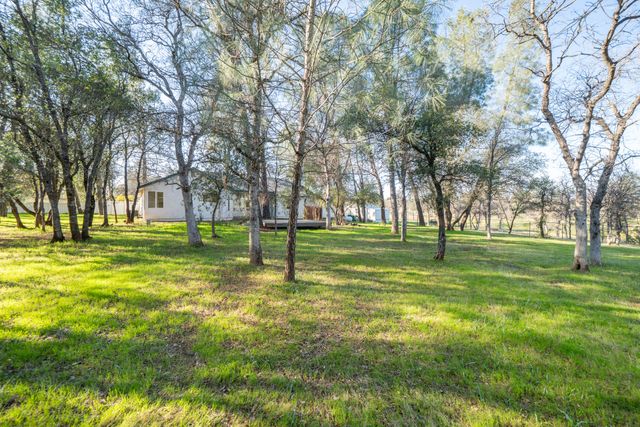 6677 Horsemans Way, Anderson, CA 96007