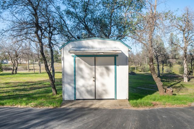 6677 Horsemans Way, Anderson, CA 96007