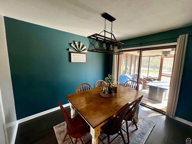 6330 SW Wanamaker Rd, Auburn, KS 66402