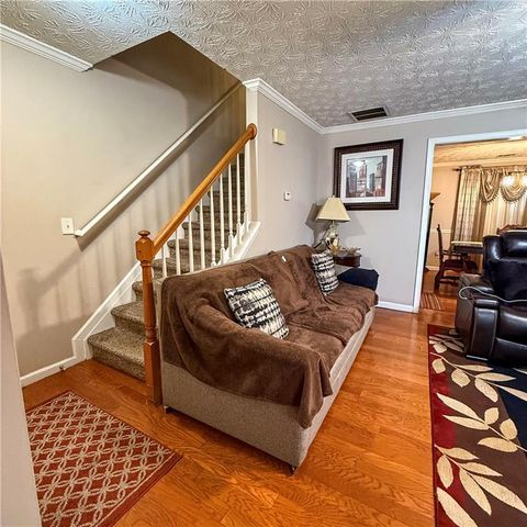 1110 Meadow Walk Avenue, Lawrenceville, GA 30044