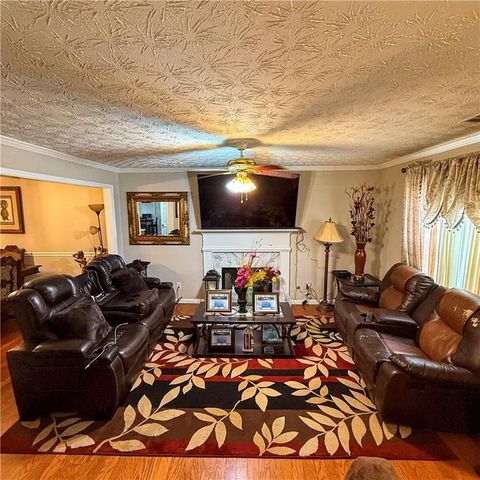 1110 Meadow Walk Avenue, Lawrenceville, GA 30044