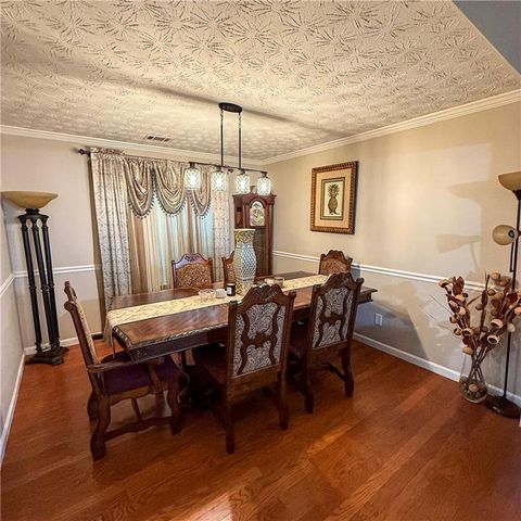 1110 Meadow Walk Avenue, Lawrenceville, GA 30044