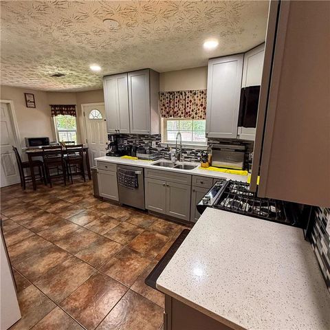 1110 Meadow Walk Avenue, Lawrenceville, GA 30044