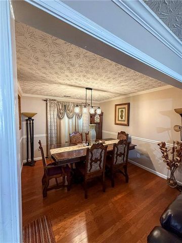 1110 Meadow Walk Avenue, Lawrenceville, GA 30044