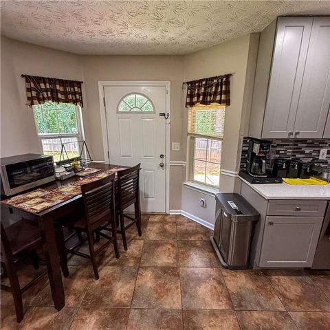 1110 Meadow Walk Avenue, Lawrenceville, GA 30044