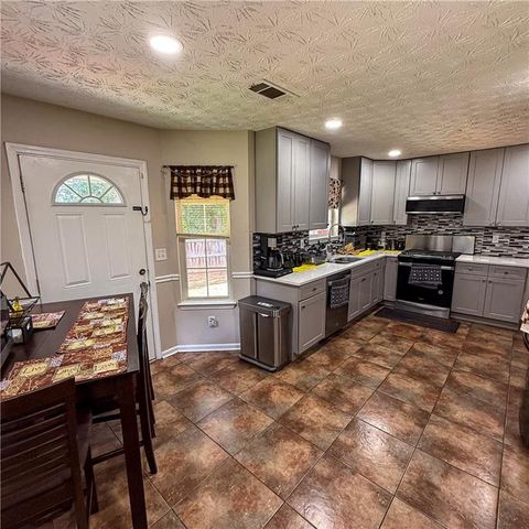 1110 Meadow Walk Avenue, Lawrenceville, GA 30044