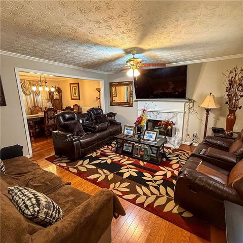 1110 Meadow Walk Avenue, Lawrenceville, GA 30044