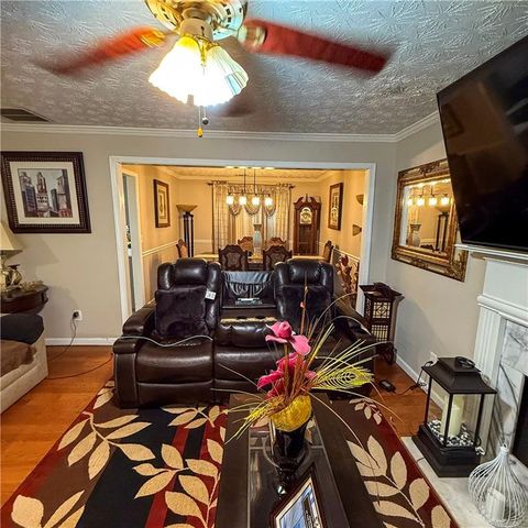 1110 Meadow Walk Avenue, Lawrenceville, GA 30044