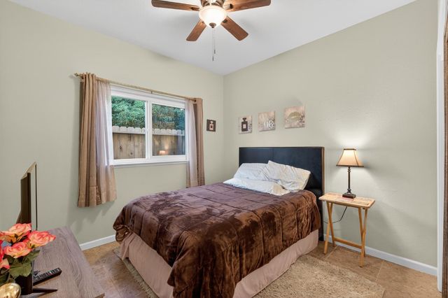 2995 E Pryor Drive, Fresno, CA 93720