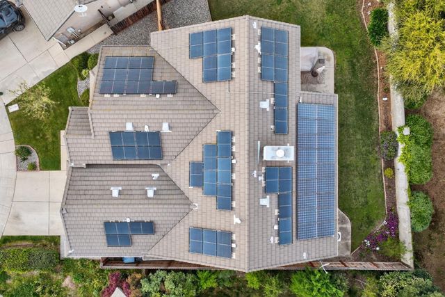 2995 E Pryor Drive, Fresno, CA 93720