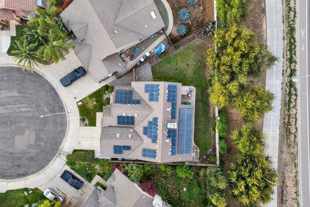 2995 E Pryor Drive, Fresno, CA 93720