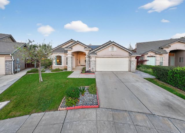 2995 E Pryor Drive, Fresno, CA 93720