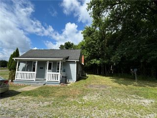 1302 Axton St, Belle Vernon, PA 15012