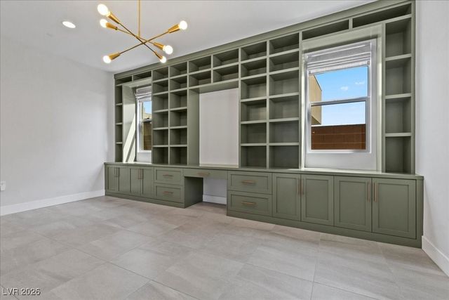 10215 Meridian Hill Avenue, Las Vegas, NV 89135