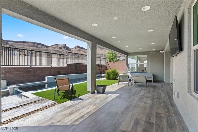 10215 Meridian Hill Avenue, Las Vegas, NV 89135