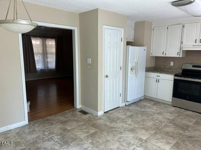 2910 Brittany Drive, Clayton, NC 27520