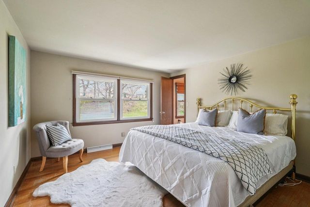 503 Westminster DRIVE, Waukesha, WI 53186