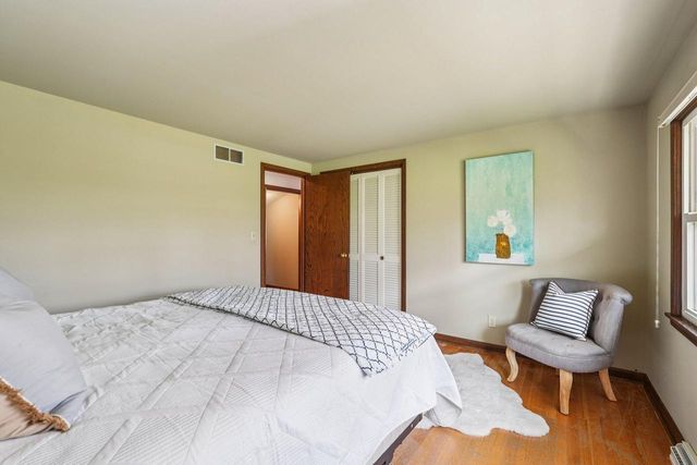 503 Westminster DRIVE, Waukesha, WI 53186