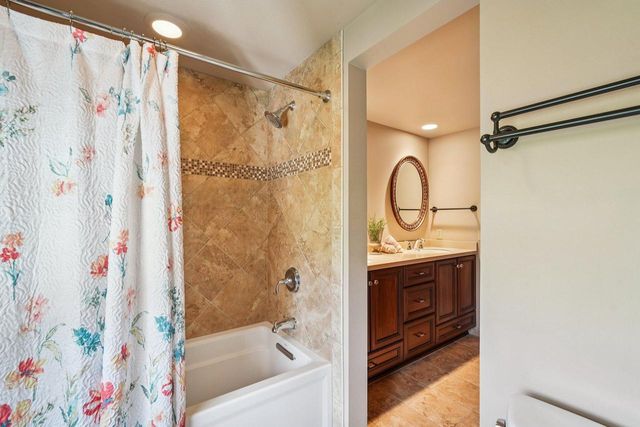 503 Westminster DRIVE, Waukesha, WI 53186