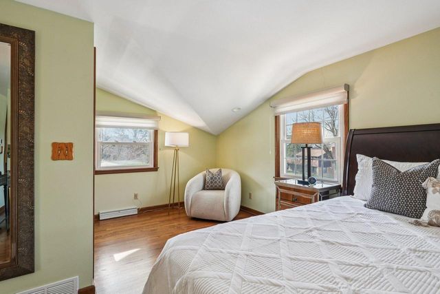 503 Westminster DRIVE, Waukesha, WI 53186