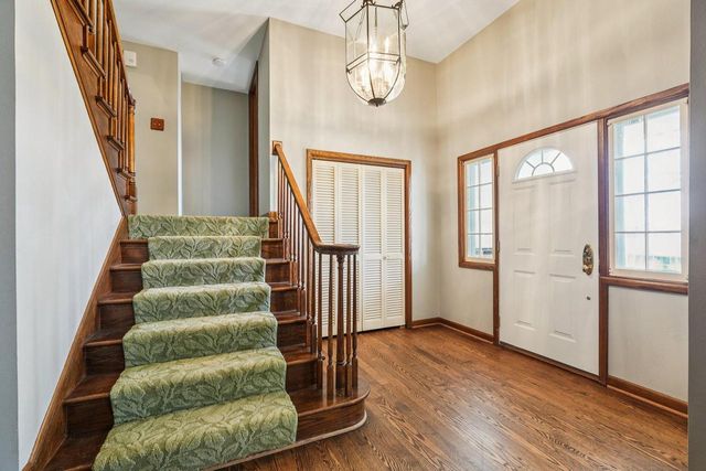 503 Westminster DRIVE, Waukesha, WI 53186