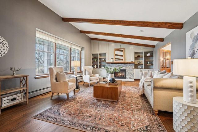 503 Westminster DRIVE, Waukesha, WI 53186