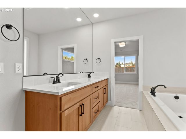 7329 Sw BRISBAND St, Wilsonville, OR 97070