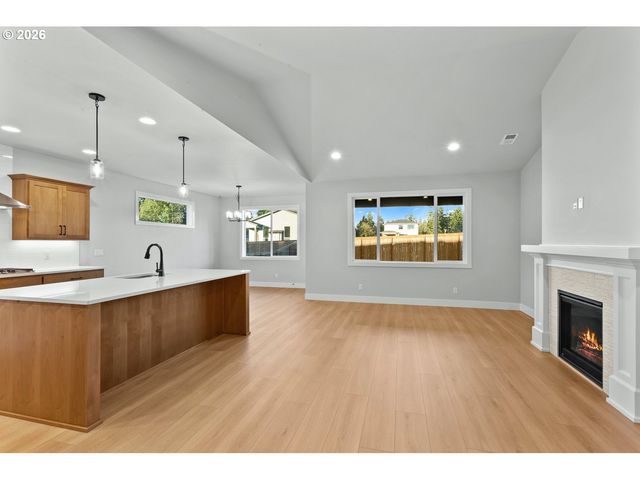 7329 Sw BRISBAND St, Wilsonville, OR 97070